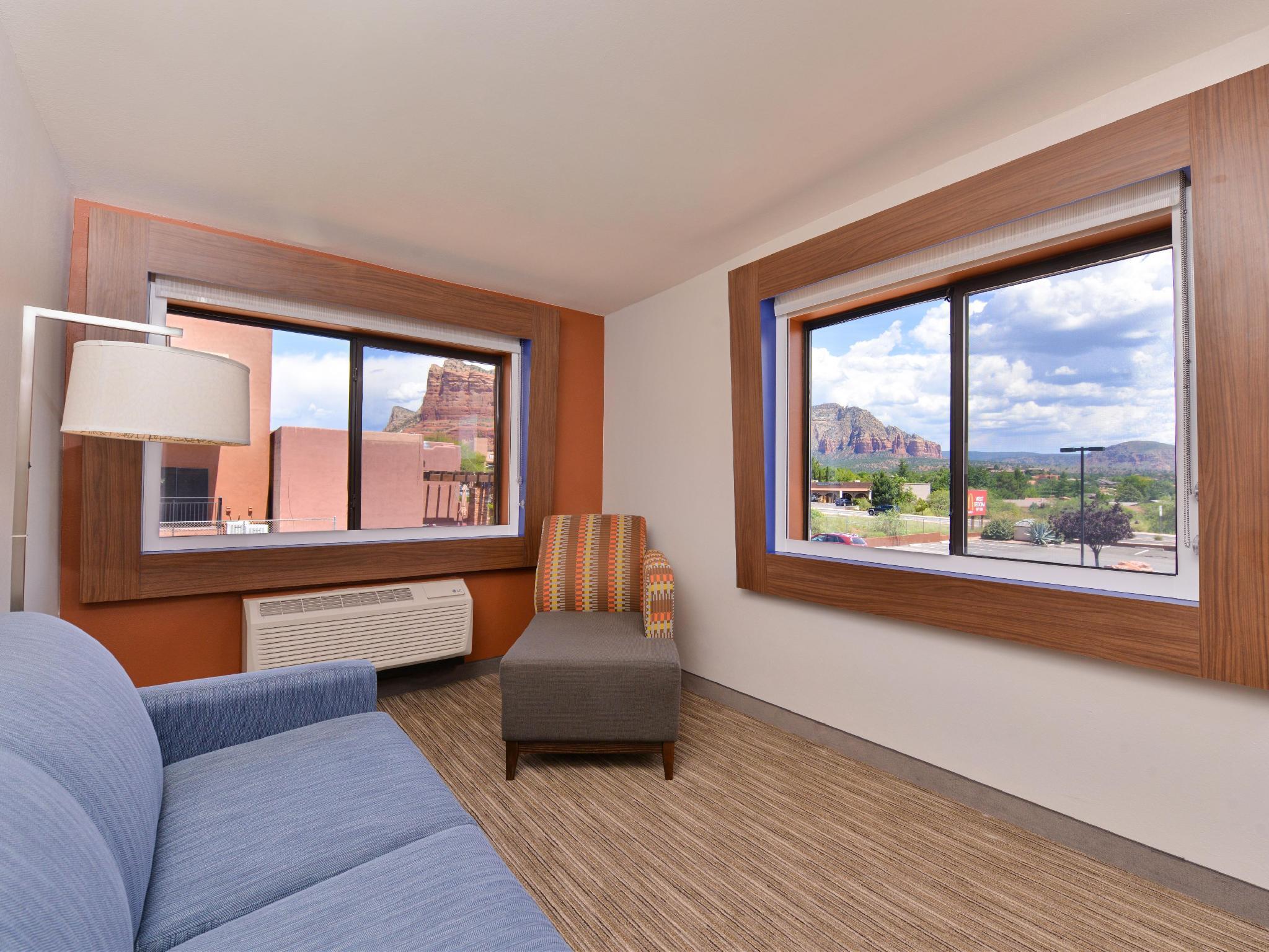 Holiday Inn Express Sedona - Oak Creek By Ihg Exterior photo